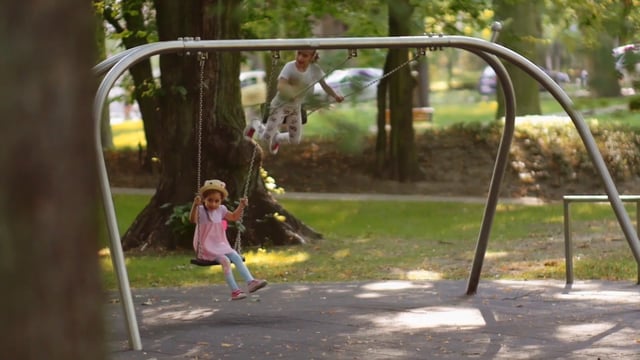 Inter Play swings